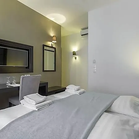 Otel Bastion